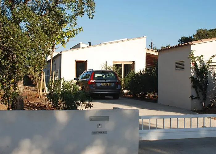 Coucou Les Amis * Sainte-Lucie-de-Porto-Vecchio